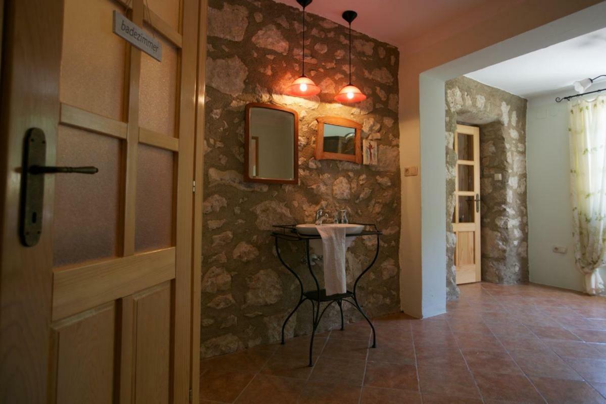 Abeona Mediterranean Villa Drivenik Esterno foto